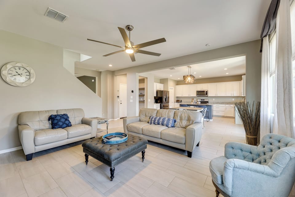 Living Room | 1st Floor | Smart TV | Central A/C & Heating | Free WiFi