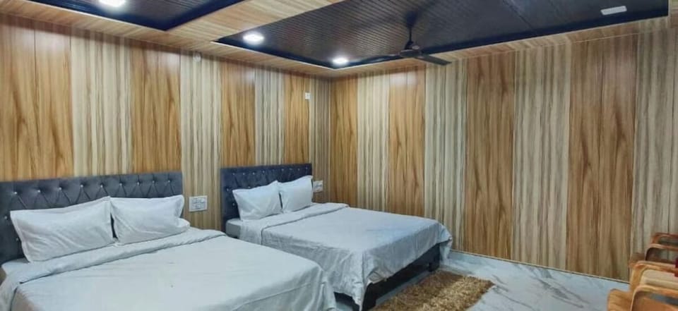Deluxe Double Room, Mountain View | Free WiFi