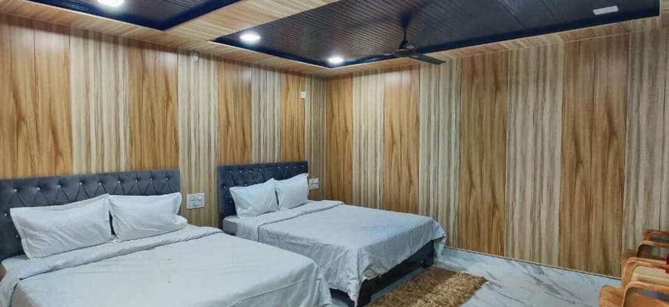 Deluxe Double Room, Mountain View | Free WiFi