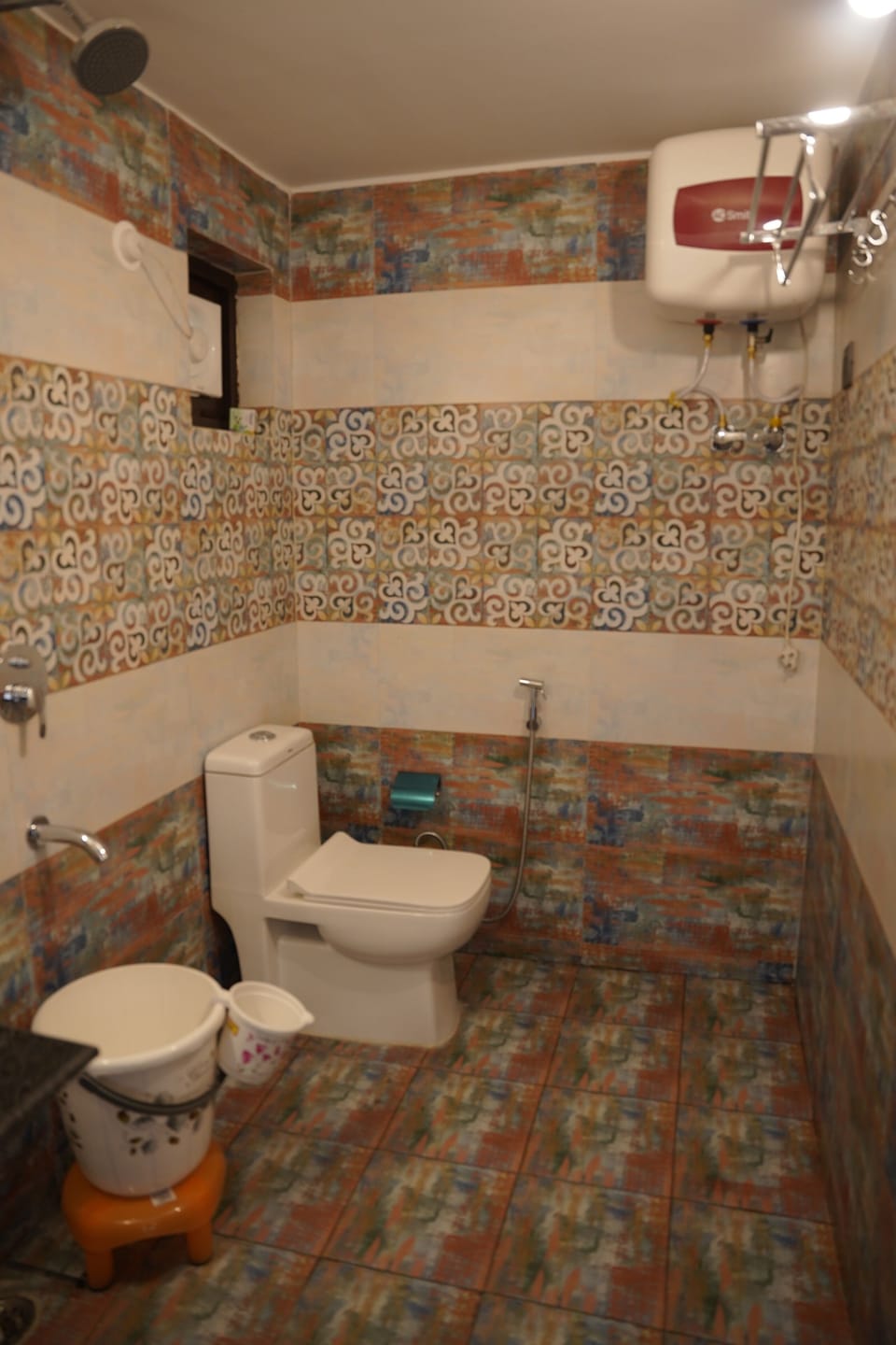 Deluxe Double Room, Balcony | Individually decorated, individually furnished, laptop workspace