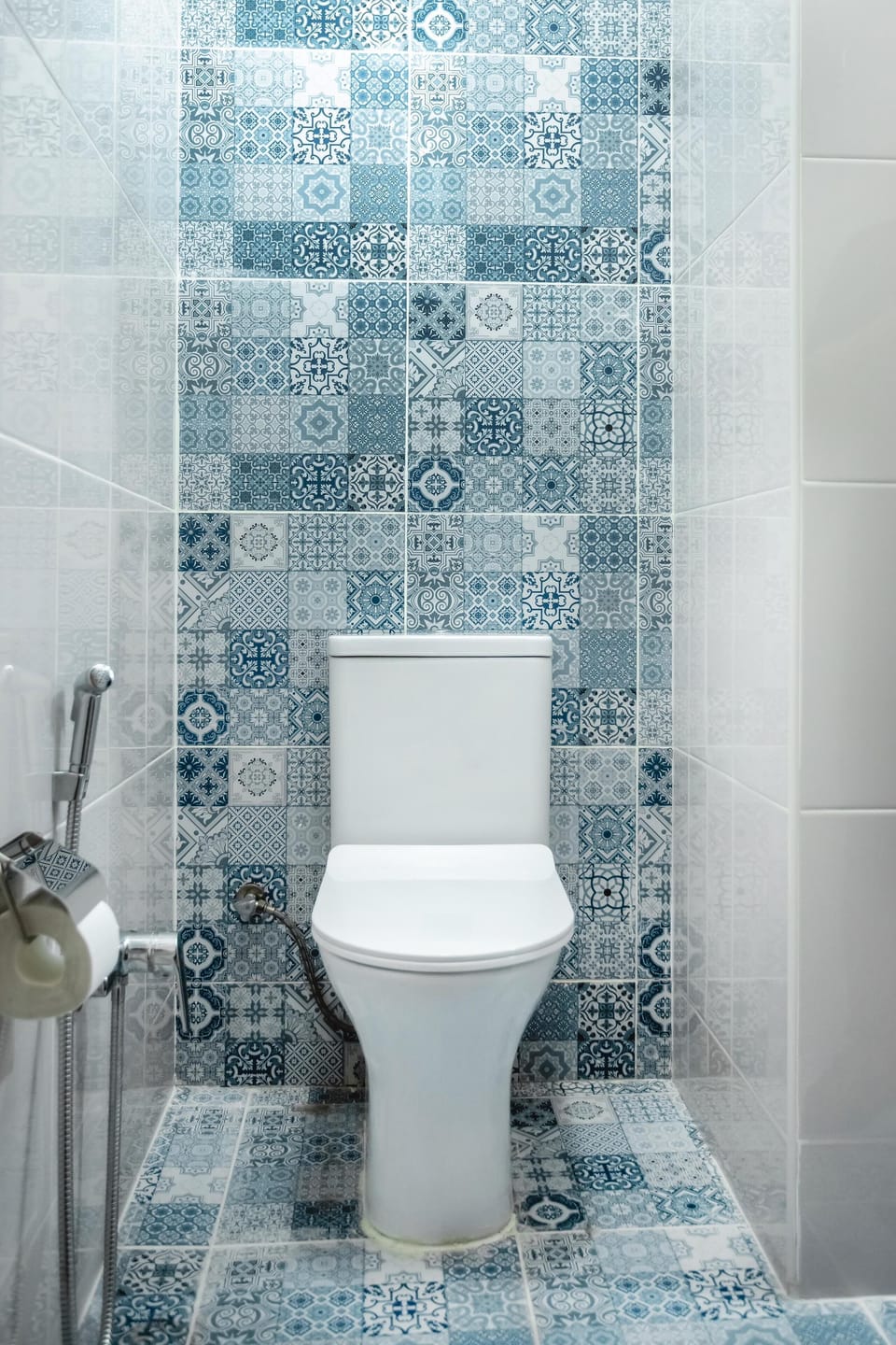 Standard Double Room | Bathroom | Shower, free toiletries, hair dryer, slippers