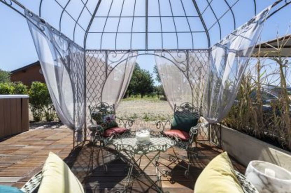 Balcony / Terrace / Patio