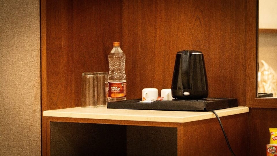 Premium Room | Laptop workspace, free WiFi