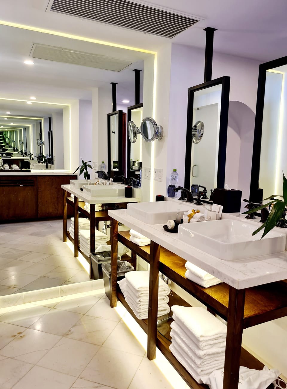 Suite, 1 Bedroom, Oceanfront | Bathroom | Separate tub and shower, deep soaking tub, rainfall showerhead
