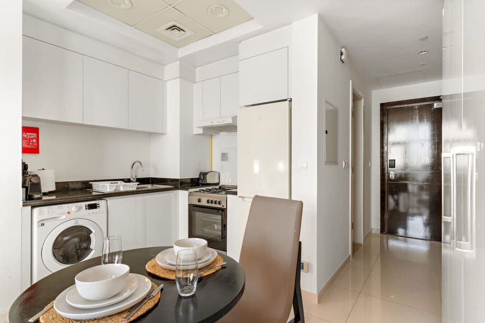Kitchen: Modern appliances and chic decor for delightful cooking adventures!