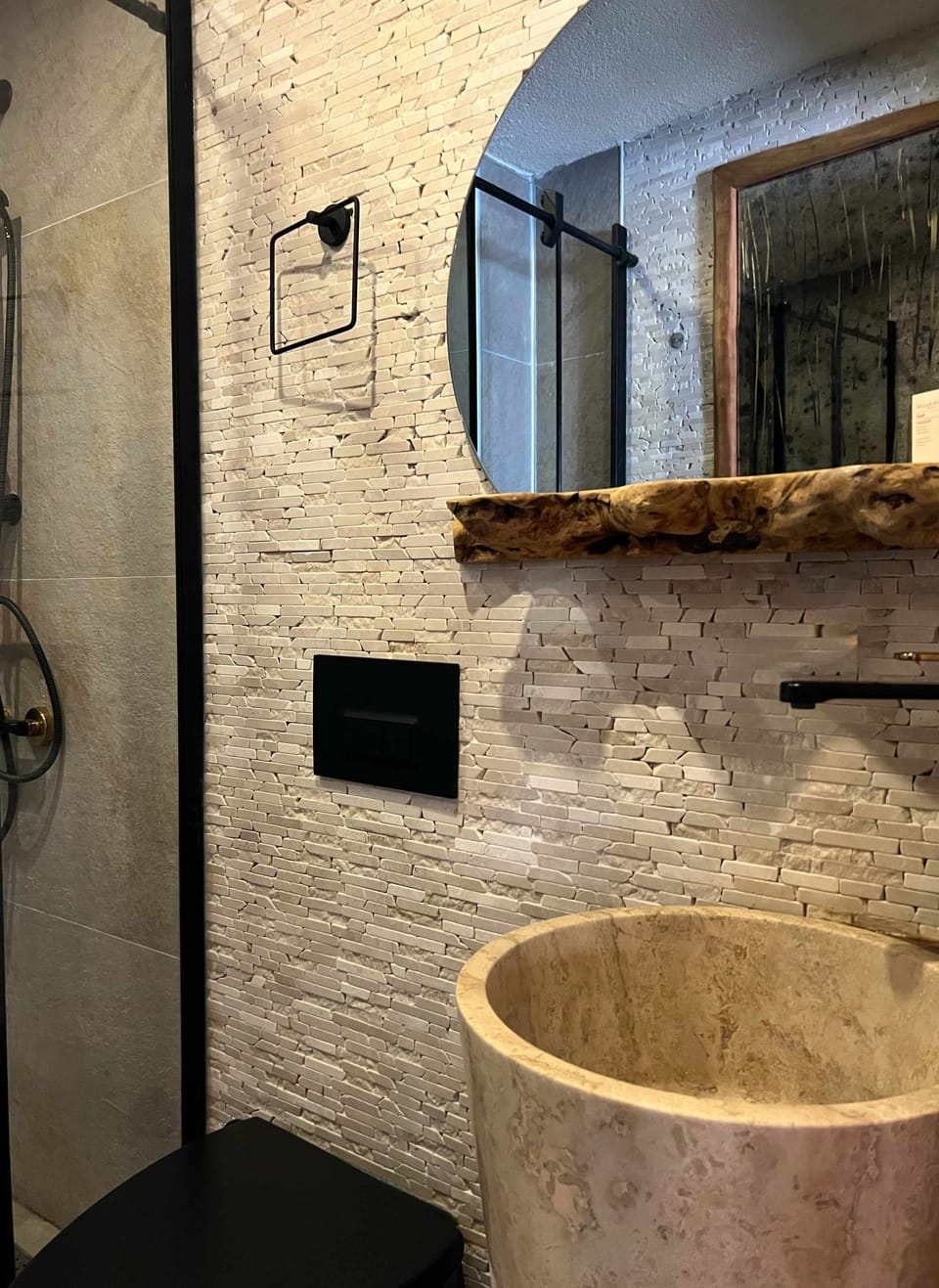 Comfort Room | Bathroom | Slippers