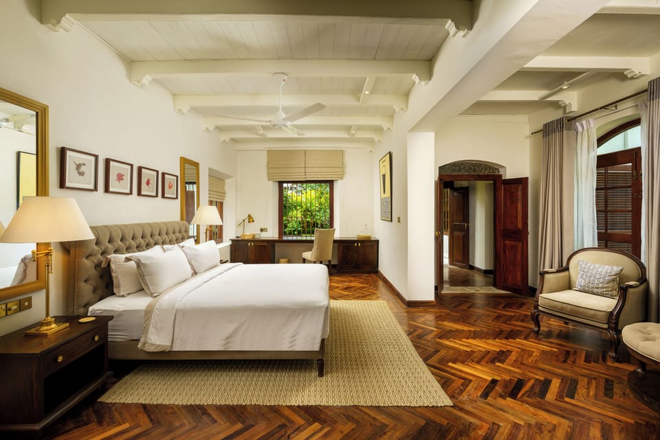 Suite, Courtyard View