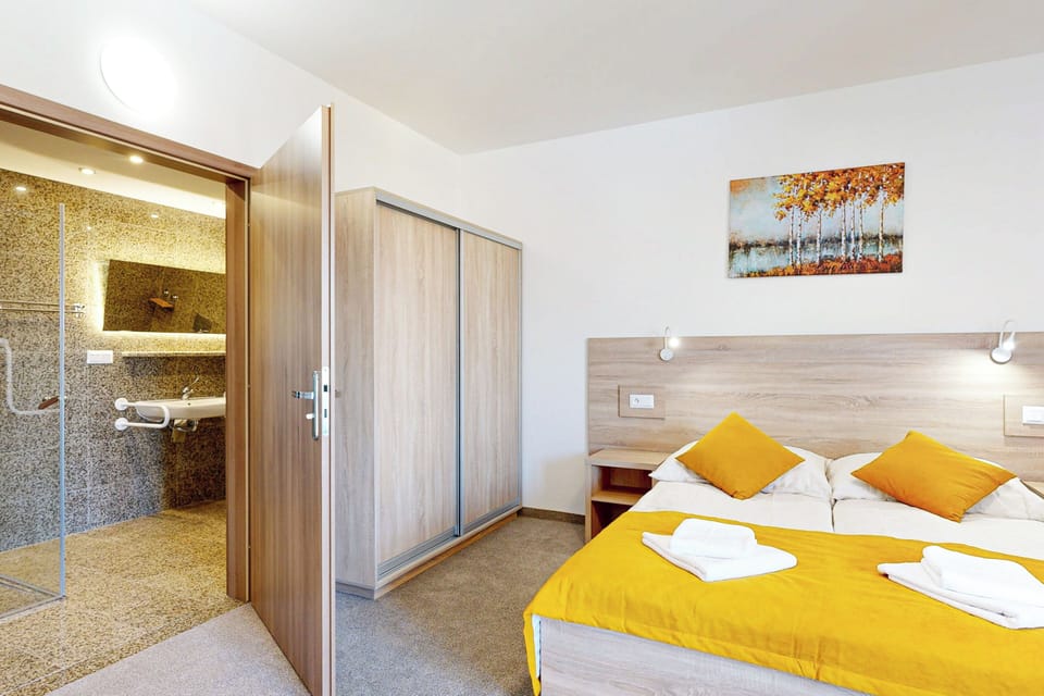 Standard Double Room, Balcony, Mountain View | Soundproofing, free WiFi