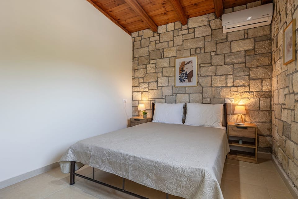 House | 1 bedroom