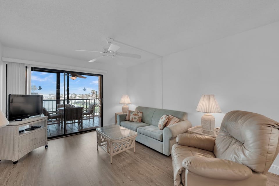 Welcome to Fairview Isles 324