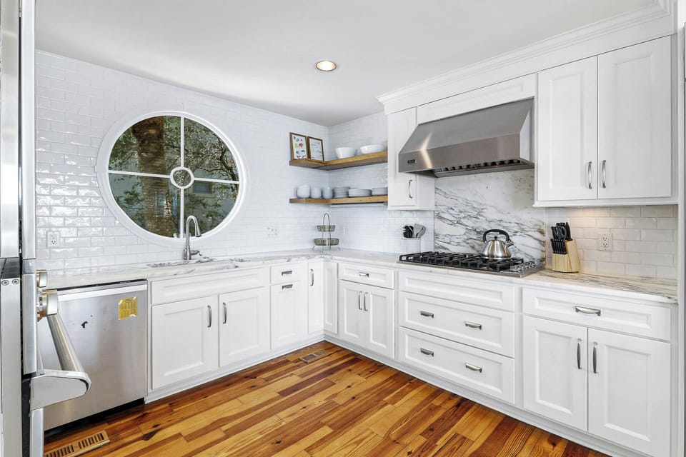 65 Dune Lane - Kitchen (Main Level)
