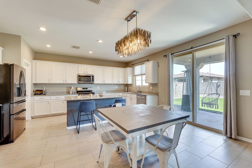 House (4 Bedrooms) | Interior