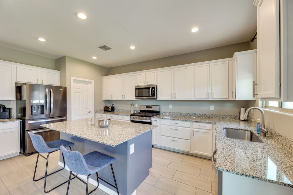 House (4 Bedrooms) | Interior