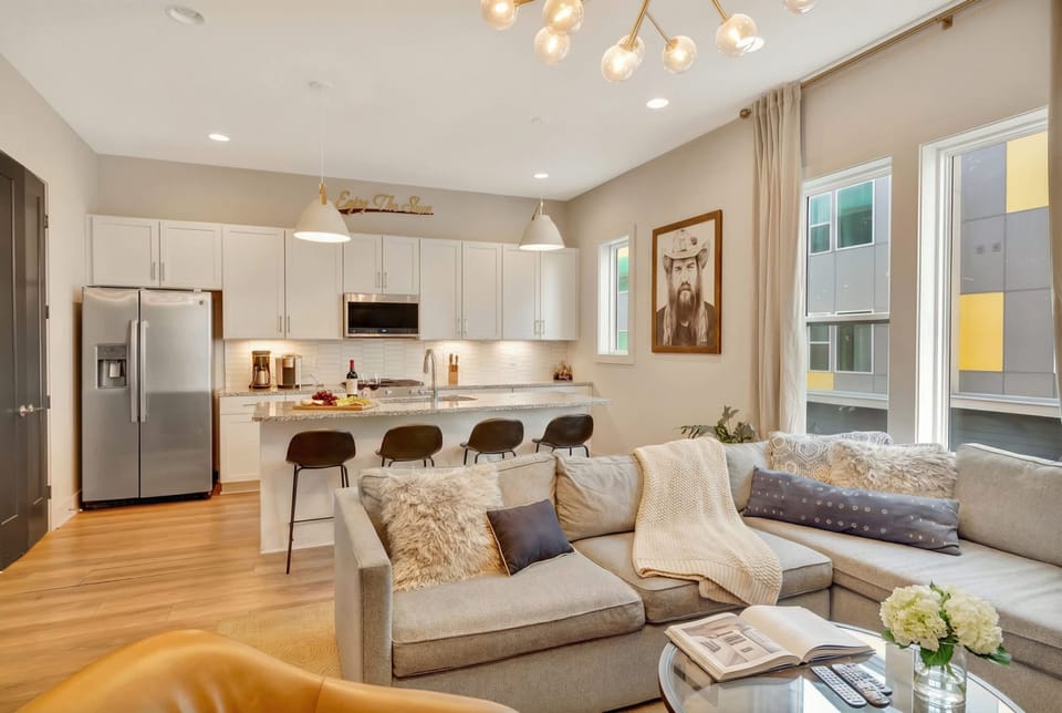 House | 4 bedrooms, desk, Internet