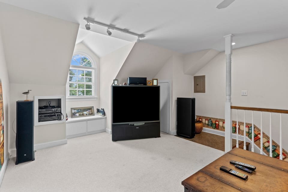House, Multiple Bedrooms | Interior