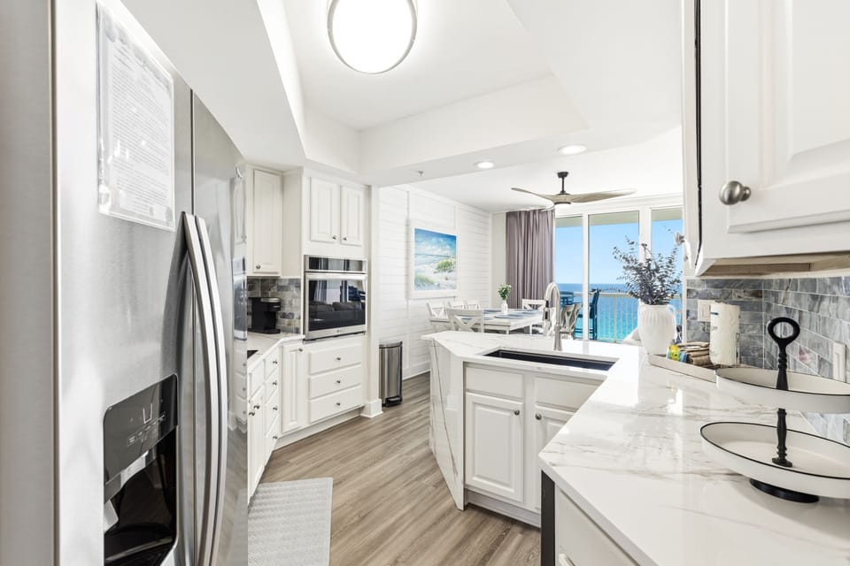 Condo, 3 Bedrooms | Private kitchen | Coffee/tea maker, fridge, oven, toaster