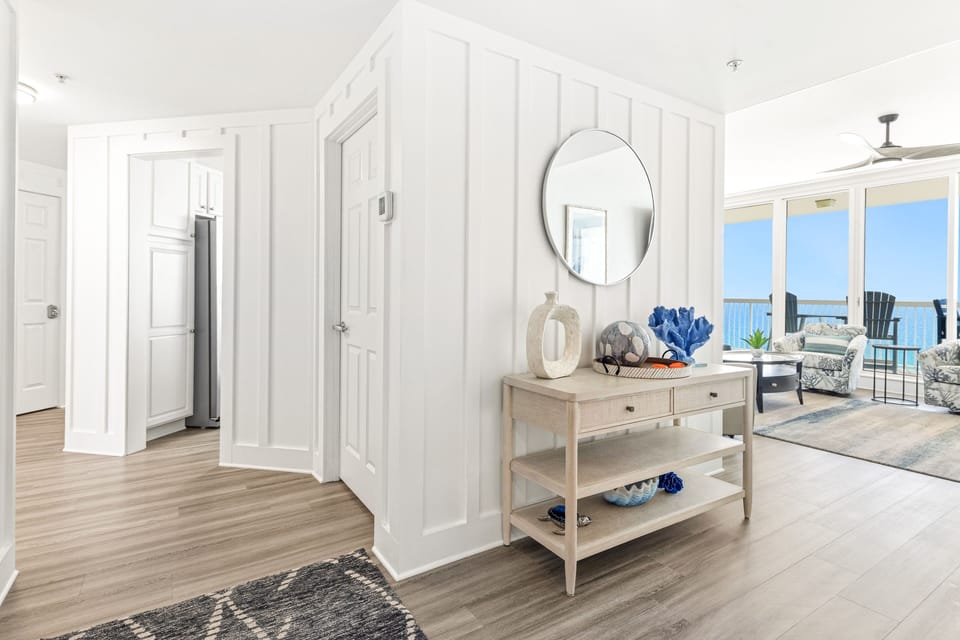 Condo, 3 Bedrooms | Interior
