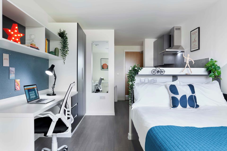 Basic Room, Non Smoking, Private Bathroom | Desk, laptop workspace, iron/ironing board, free WiFi