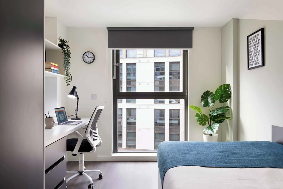 Basic Room, Non Smoking, Private Bathroom | Desk, laptop workspace, iron/ironing board, free WiFi