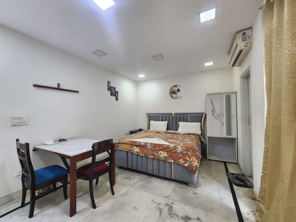 Deluxe Double Room, City View | Exterior