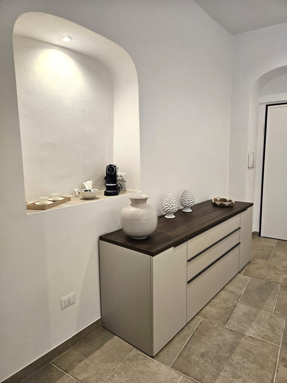 Comfort Studio, City View | Living area | 43-inch Smart TV with digital channels