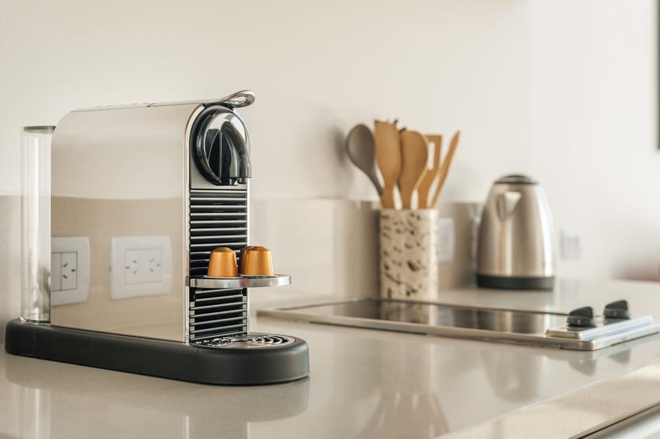 Comfort Apartment, Balcony, City View | Private kitchen | Coffee/tea maker, electric kettle