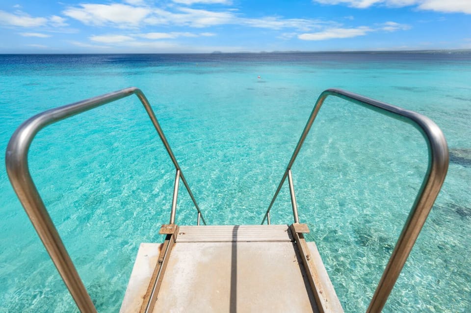 Direct ocean entrance 