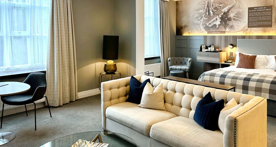 Suite, 1 King Bed, Non Smoking (Presidential) | Down comforters, Tempur-Pedic beds, in-room safe, desk