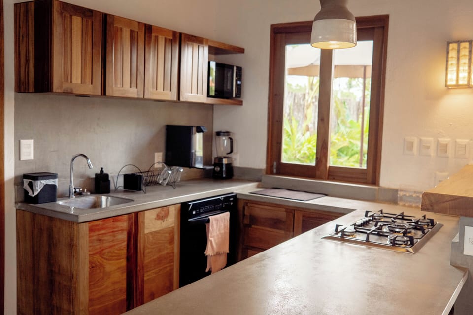 Comfort Villa, 6 Bedrooms, Private Pool, Garden View | Private kitchen