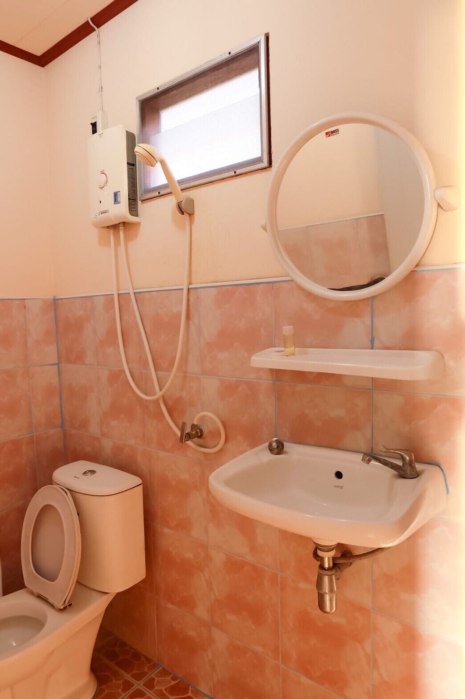 Shower, towels