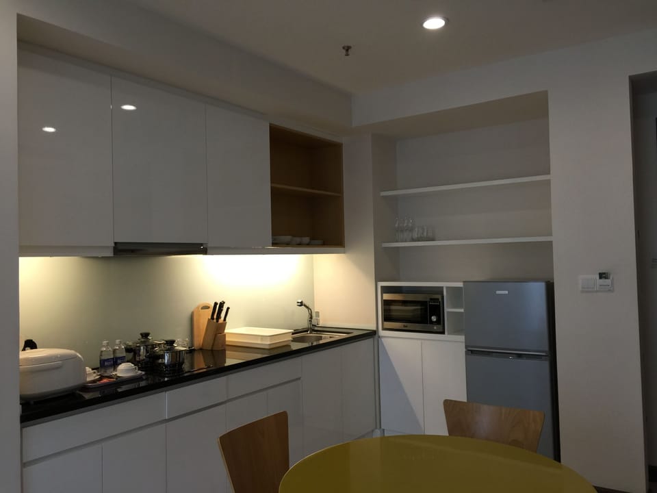 Apartment, 1 Bedroom | Private kitchenette | Full-size fridge, microwave, stovetop, electric kettle