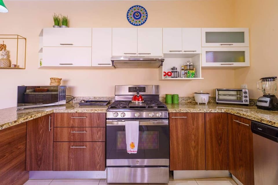 Fully equipped kitchen