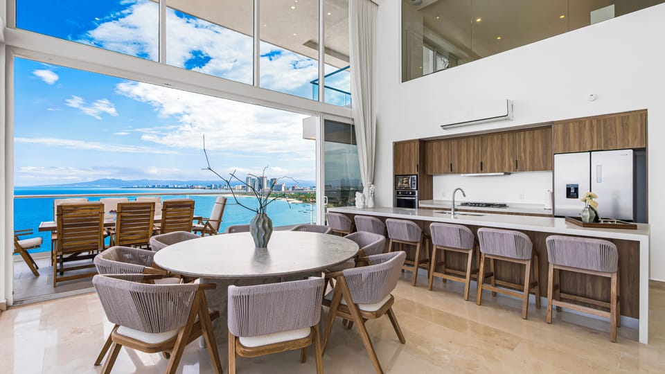 Luxury Apartment, 4 Bedrooms, Balcony, Ocean View | Private kitchen | Coffee/tea maker, electric kettle