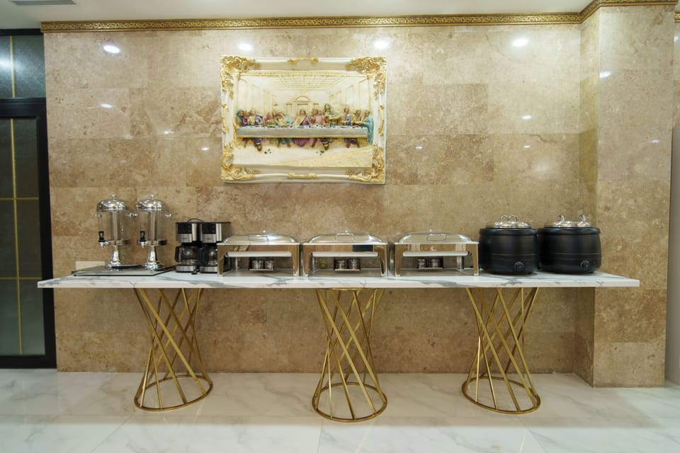 Daily buffet breakfast for a fee