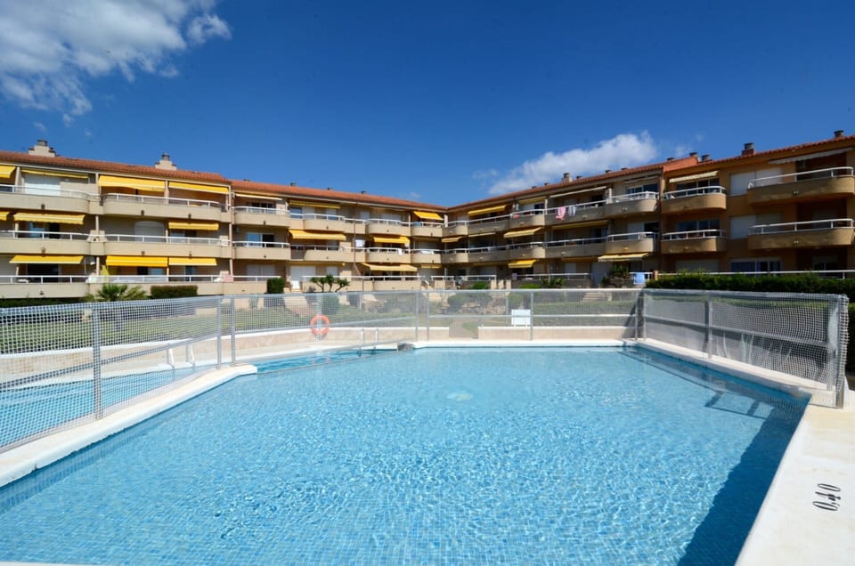 Apartment | Pool | Outdoor pool
