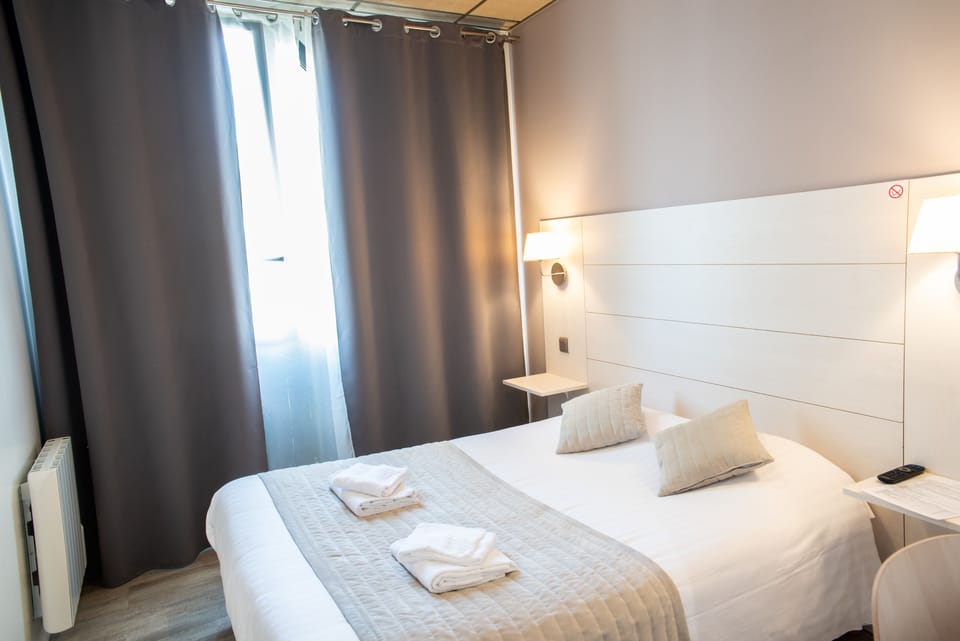 Soundproofing, iron/ironing board, free WiFi, bed sheets
