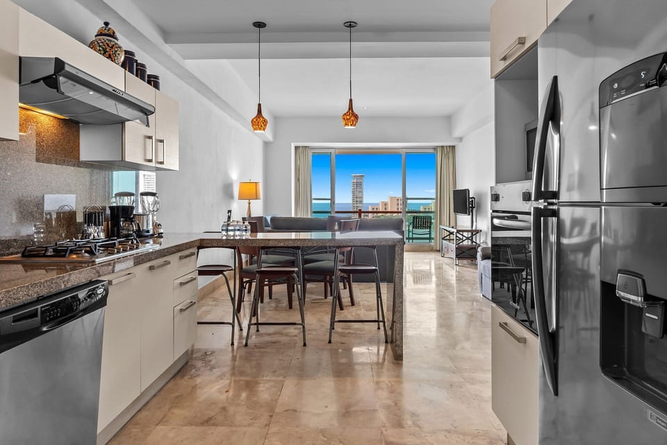 Romantic Apartment | Private kitchen | Full-size fridge, microwave, stovetop, espresso maker