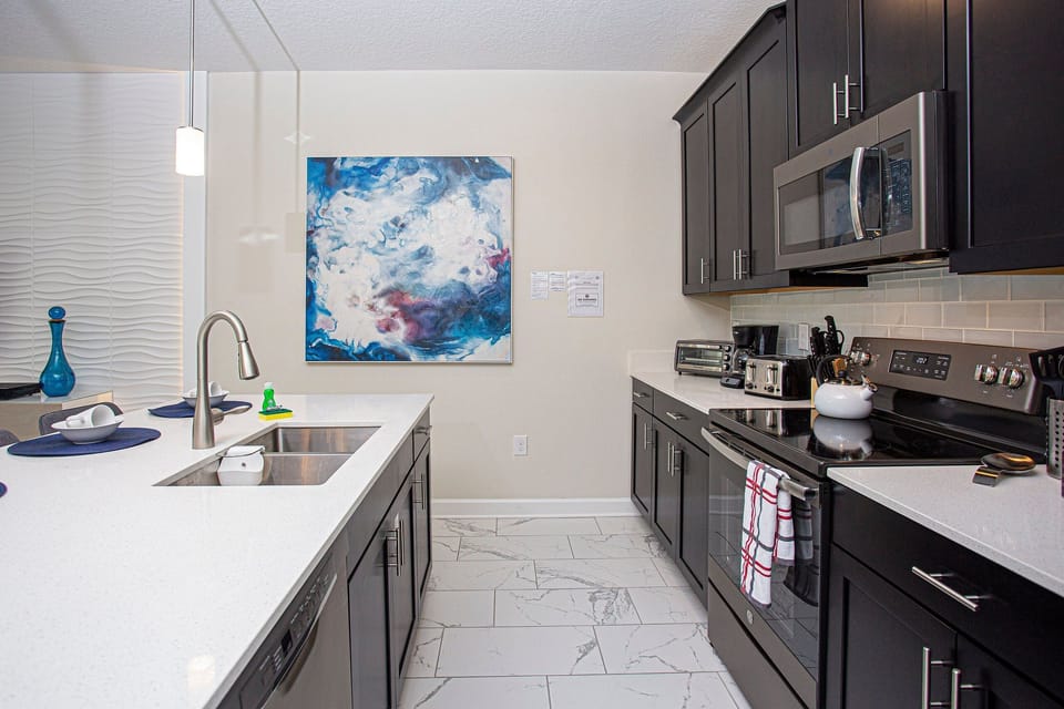Kitchen or kitchenette
