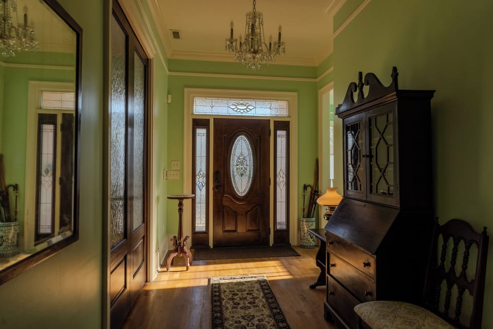 The Oaks Front Entry Foyer Adjacent to the Office/Business Center, Dining/Conference Room, Coat Closet and Half Bathroom.