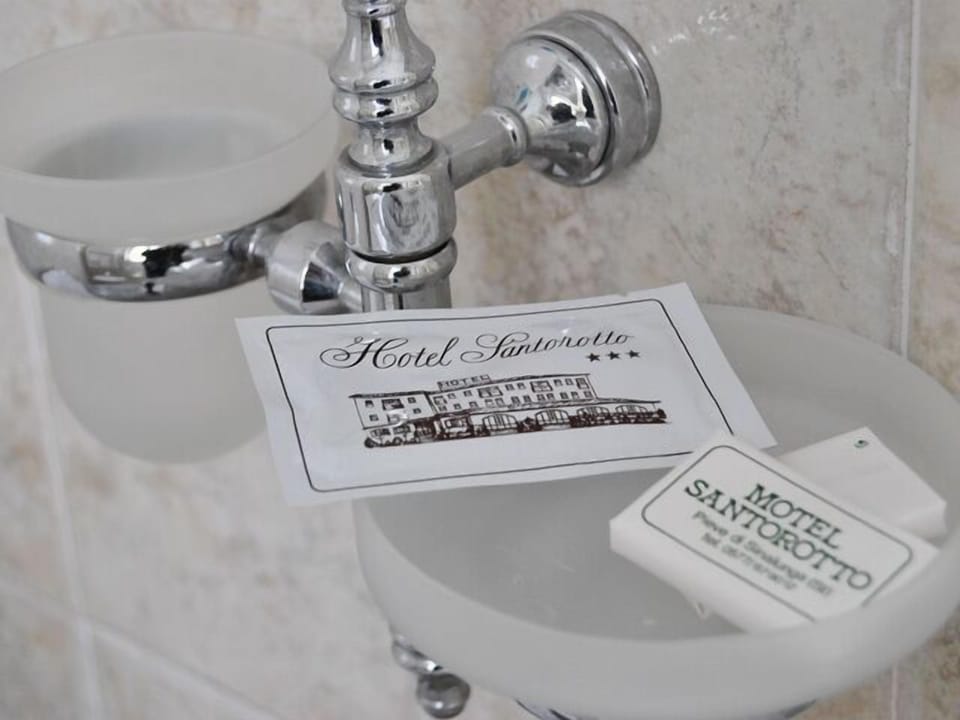 Shower, hair dryer, bathrobes, bidet