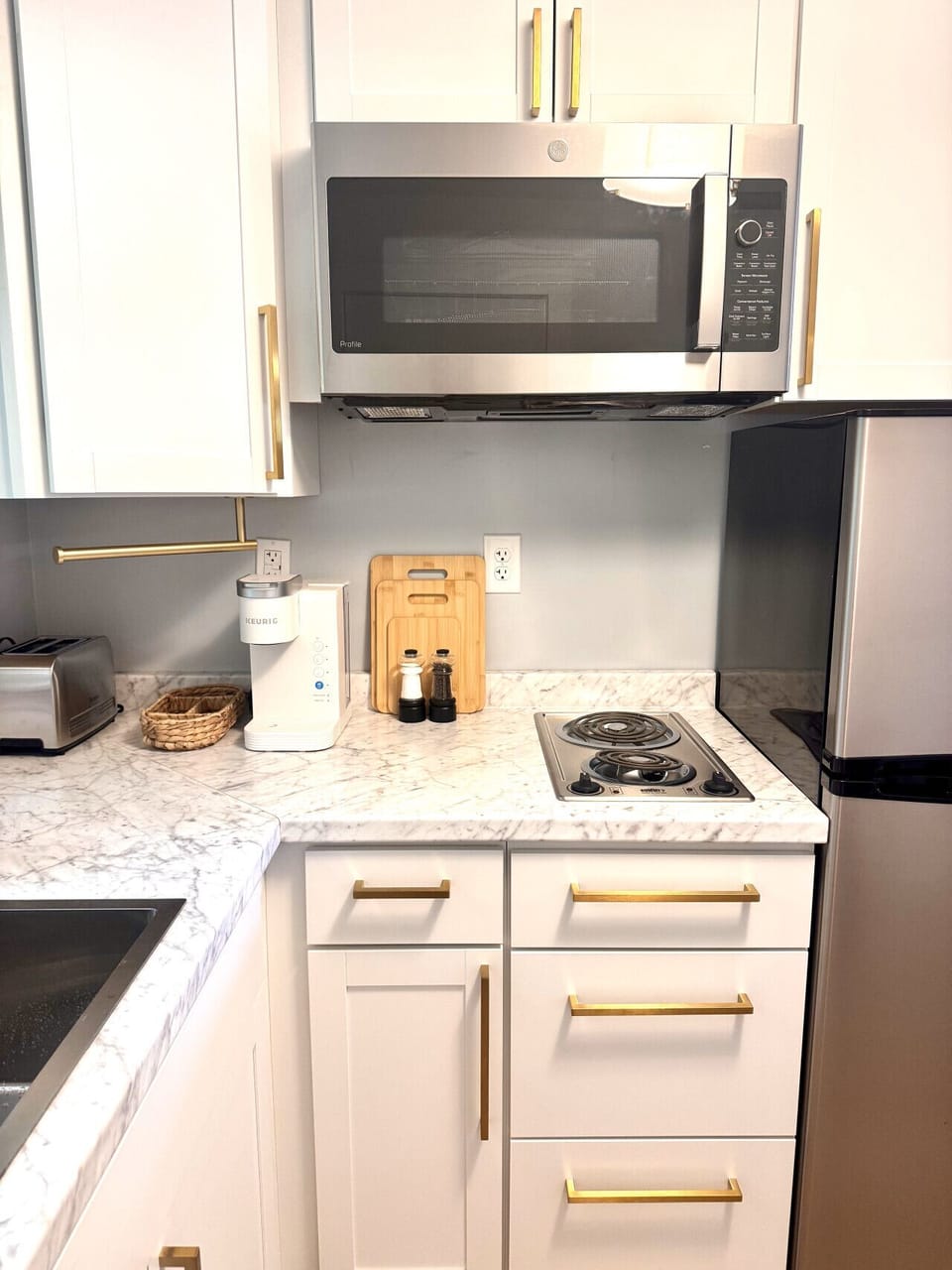 Convection/Air Fryer Microwave