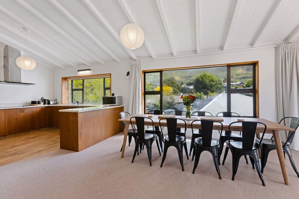 Lovely large dining table perfect for large groups or families