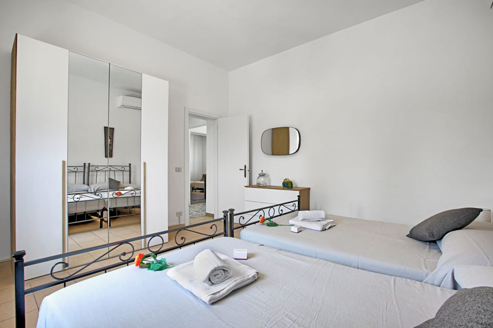 Second bedroom