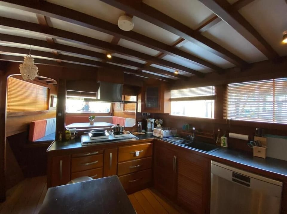 Kitchenette