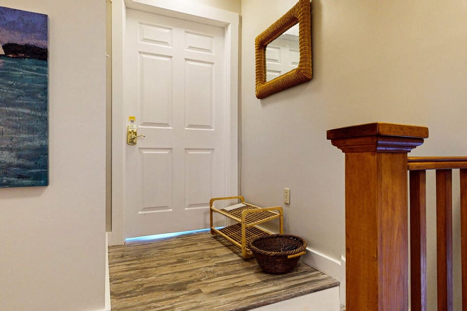 Inside Entry to apartment