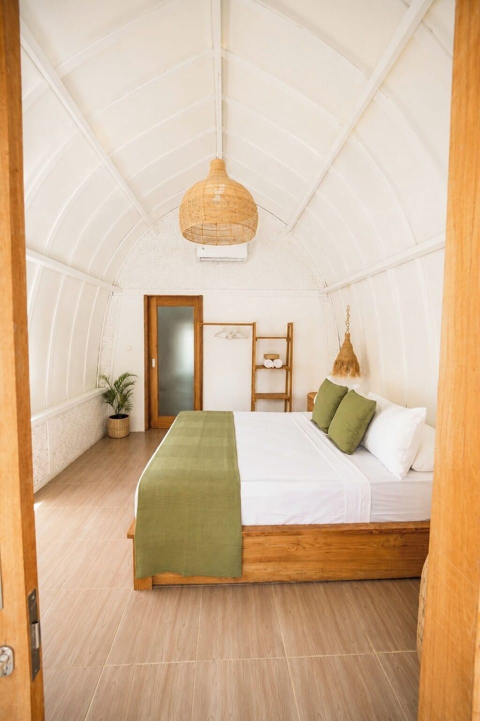 Standard Cabin, Pool View | Blackout drapes, cribs (free), WiFi (free), bed sheets