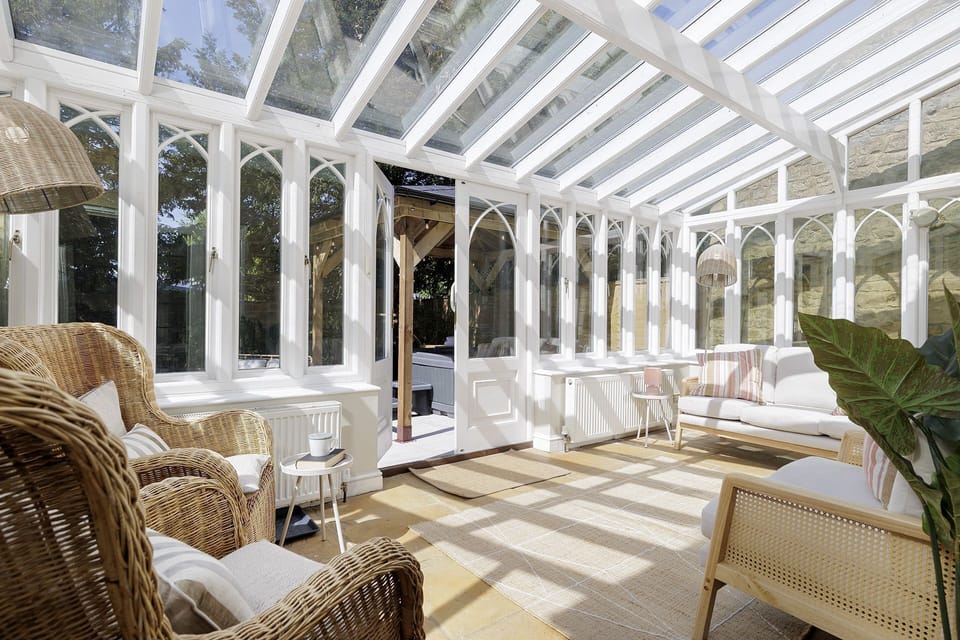 3 & 4 Hawthorn Cottages Conservatory - StayCotswold