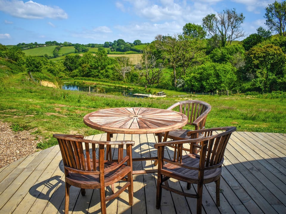 Sitting-out-area | Hazel Roundhouse - Walnut Farm, Beaminster