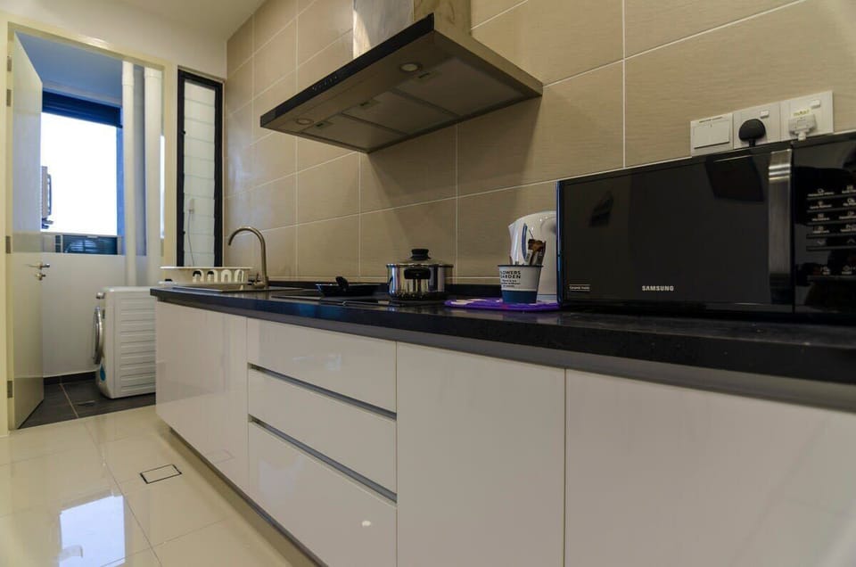 An equipped kitchen.