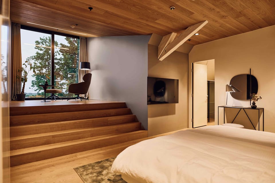Penthouse, Park View | Minibar, in-room safe, desk, laptop workspace